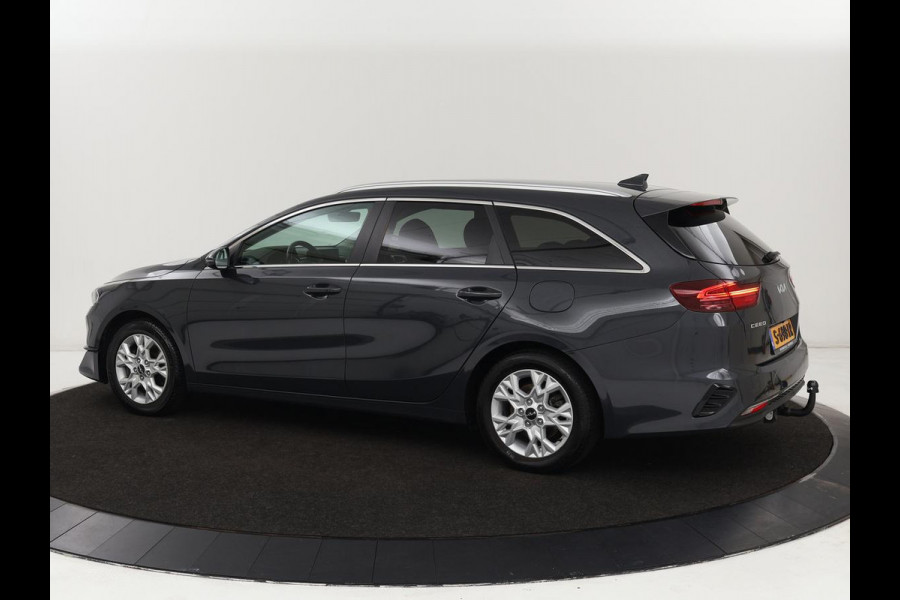 Kia Ceed 1.0 T-GDi DynamicPlusLine | Stoel & stuurverwarming | Trekhaak | Adaptive cruise | Camera | Half leder | Keyless | Full LED | Carplay | Navigatie | Climate control | Parkeerhulp