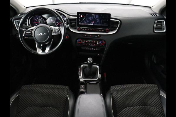 Kia Ceed 1.0 T-GDi DynamicPlusLine | Stoel & stuurverwarming | Trekhaak | Adaptive cruise | Camera | Half leder | Keyless | Full LED | Carplay | Navigatie | Climate control | Parkeerhulp