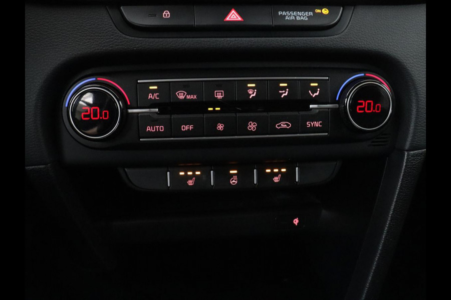 Kia Ceed 1.0 T-GDi DynamicPlusLine | Stoel & stuurverwarming | Trekhaak | Adaptive cruise | Camera | Half leder | Keyless | Full LED | Carplay | Navigatie | Climate control | Parkeerhulp