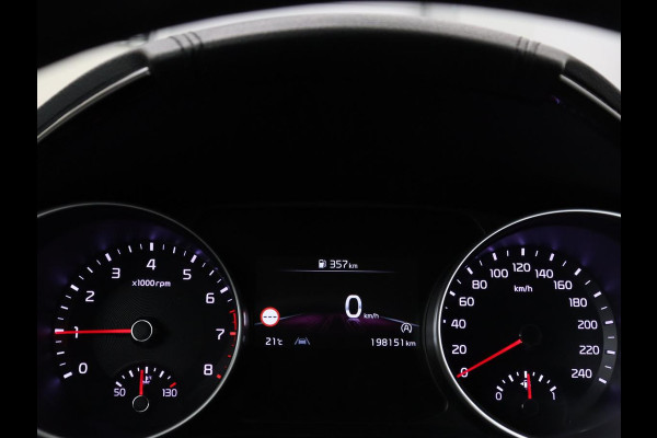 Kia Ceed 1.0 T-GDi DynamicPlusLine | Stoel & stuurverwarming | Trekhaak | Adaptive cruise | Camera | Half leder | Keyless | Full LED | Carplay | Navigatie | Climate control | Parkeerhulp