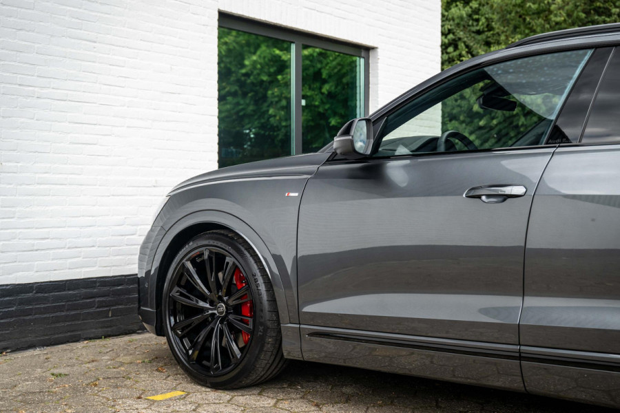 Audi Q8 60 TFSI e quattro S Competition B&O High-End 169k
