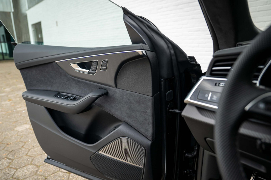 Audi Q8 60 TFSI e quattro S Competition B&O High-End 169k