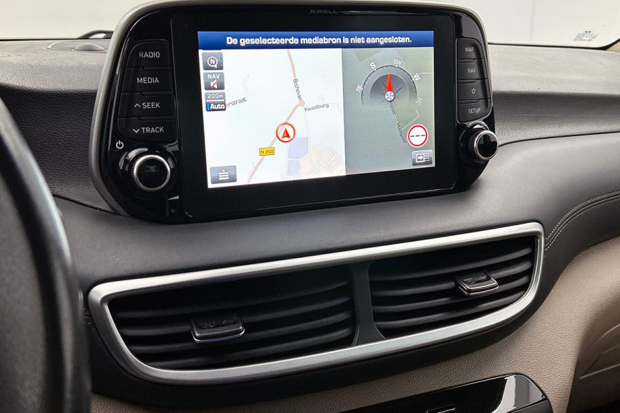 Hyundai Tucson 1.6 T-GDI Comfort(Goed onderH, Carplay, StoelV, Camera, Trekhaak, Navi, Elektrische stoelen, Parkeersensoren, Etc)