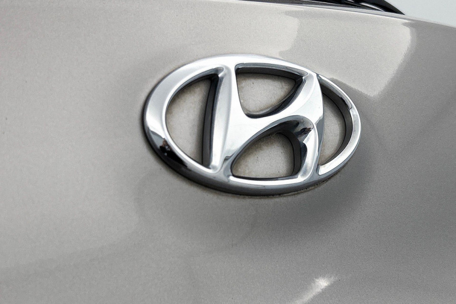 Hyundai Tucson 1.6 T-GDI Comfort(Goed onderH, Carplay, StoelV, Camera, Trekhaak, Navi, Elektrische stoelen, Parkeersensoren, Etc)