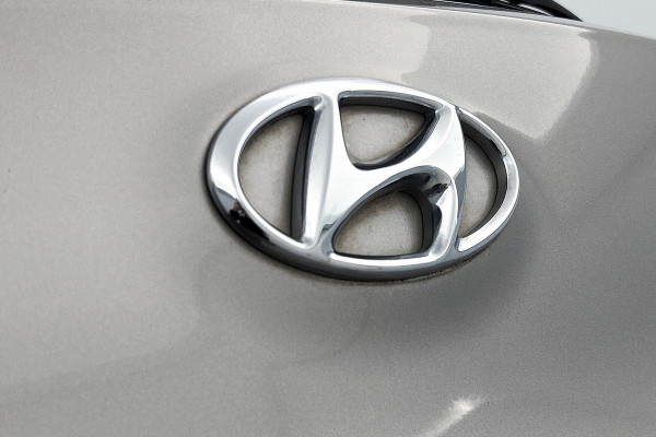 Hyundai Tucson 1.6 T-GDI Comfort(Goed onderH, Carplay, StoelV, Camera, Trekhaak, Navi, Elektrische stoelen, Parkeersensoren, Etc)