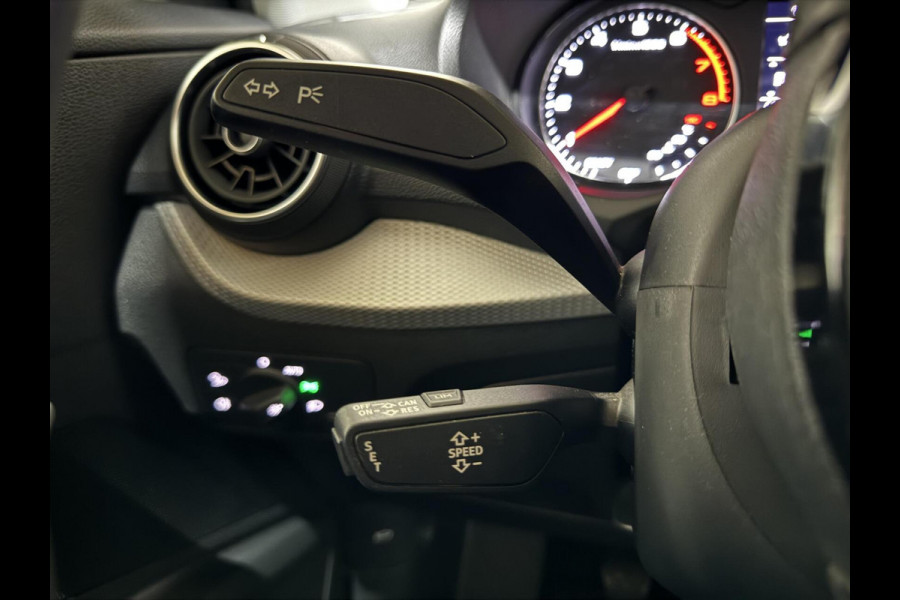 Audi Q2 30 TFSI Black Edition Navi Clima Cruise Camera Stoelv. Trekh.