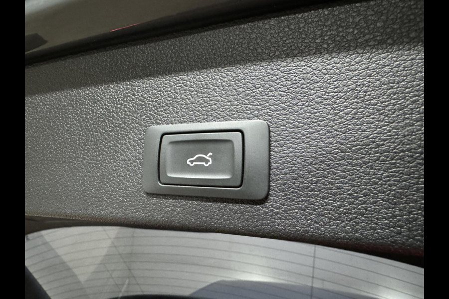 Audi Q2 30 TFSI Black Edition Navi Clima Cruise Camera Stoelv. Trekh.