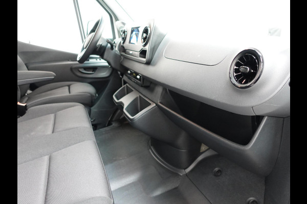 Mercedes-Benz Sprinter 315 150pk Automaat Bakwagen Meubelbak Laadklep Navigatie Airco Cruise Control Comfort stoelen