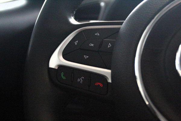 Jeep Renegade 1.5T e-Hybrid Limited | Apple/Android CarPlay | Parkeersensoren | Cruise control