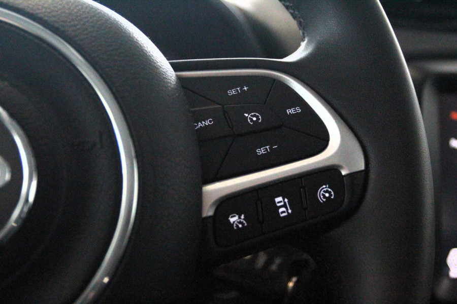 Jeep Renegade 1.5T e-Hybrid Limited | Apple/Android CarPlay | Parkeersensoren | Cruise control
