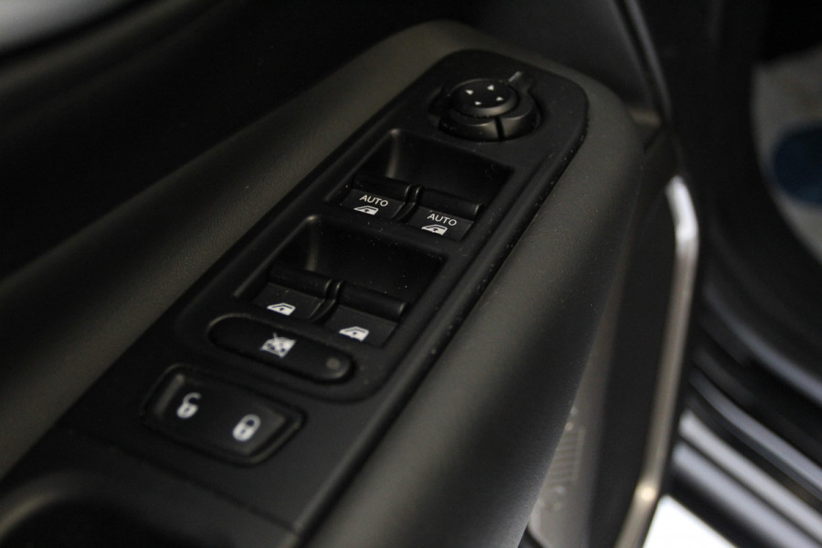 Jeep Renegade 1.5T e-Hybrid Limited | Apple/Android CarPlay | Parkeersensoren | Cruise control