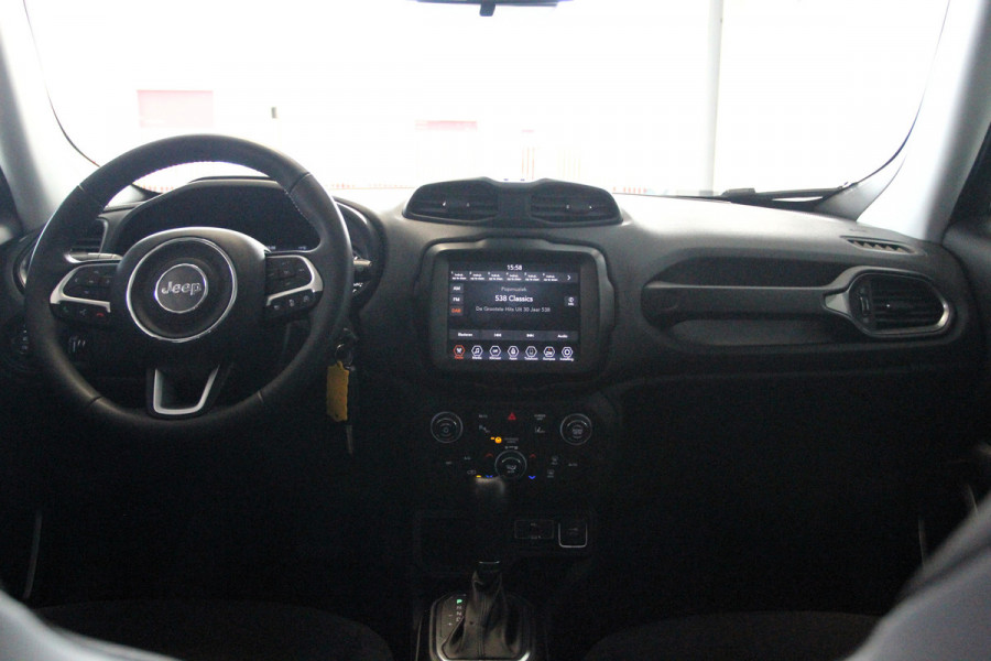 Jeep Renegade 1.5T e-Hybrid Limited | Apple/Android CarPlay | Parkeersensoren | Cruise control