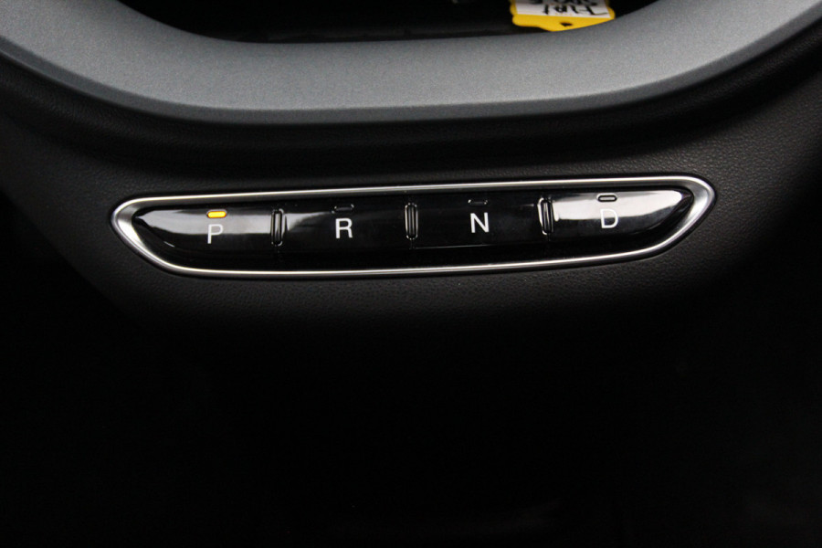 Fiat 500E RED 42 kWh Cabrio | Apple Carplay | Camera | Rijstrooksensor | Stoelverwarming voor