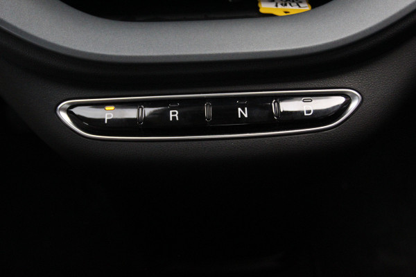 Fiat 500E RED 42 kWh Cabrio | Apple Carplay | Camera | Rijstrooksensor | Stoelverwarming voor