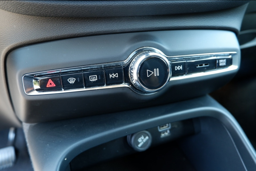 Volvo XC40 1.5 T5 Rech Inscr. Expr. Plug in Hybrid Rijklaarprijs incl. gar.