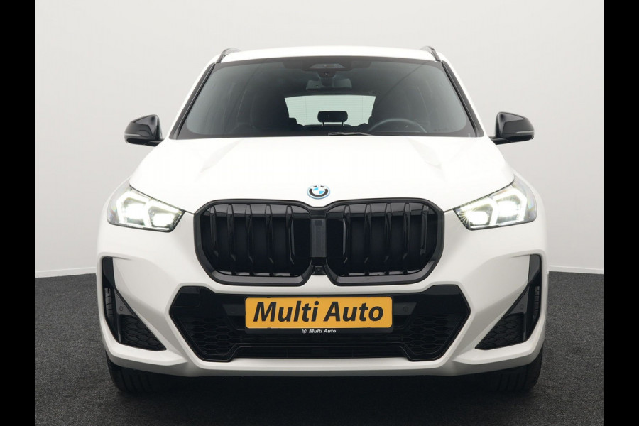 BMW X1 xDrive30e M-sport Plug in Hybrid 327pk PHEV | Adaptive Cruise | Head-up Display | 360 Camera | Carplay | Stoelen Verwarmd | Sfeerverlichting |