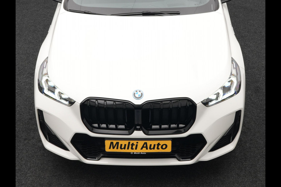 BMW X1 xDrive30e M-sport Plug in Hybrid 327pk PHEV | Adaptive Cruise | Head-up Display | 360 Camera | Carplay | Stoelen Verwarmd | Sfeerverlichting |