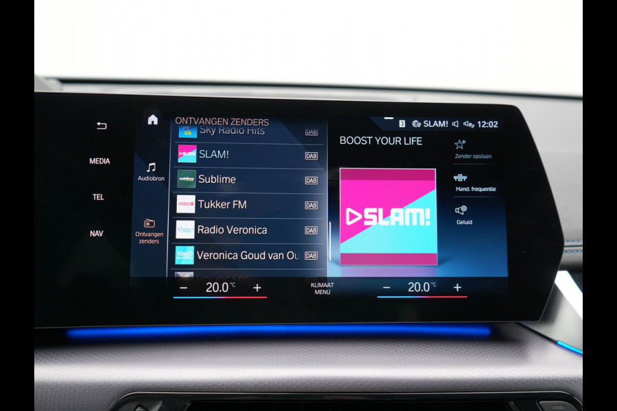 BMW X1 xDrive30e M-sport Plug in Hybrid 327pk PHEV | Adaptive Cruise | Head-up Display | 360 Camera | Carplay | Stoelen Verwarmd | Sfeerverlichting |