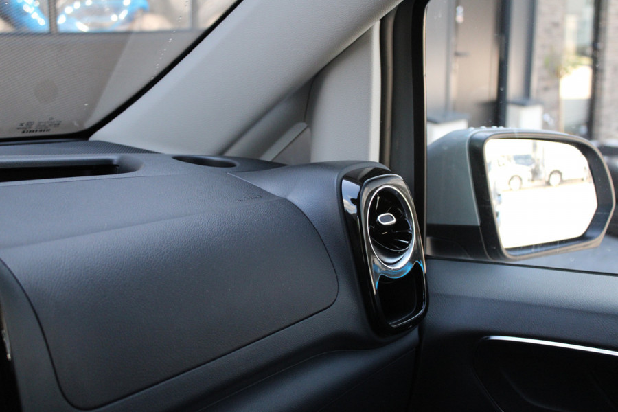 Mercedes-Benz Vito 116 CDI L3 Pro XL 164pk - Multi Beam LED - Leder - Dodehoek - Side Bars - Night Pack - Carplay - Rijklaar
