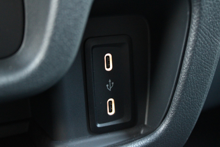 Mercedes-Benz Vito 116 CDI L3 Pro XL 164pk - Multi Beam LED - Leder - Dodehoek - Side Bars - Night Pack - Carplay - Rijklaar