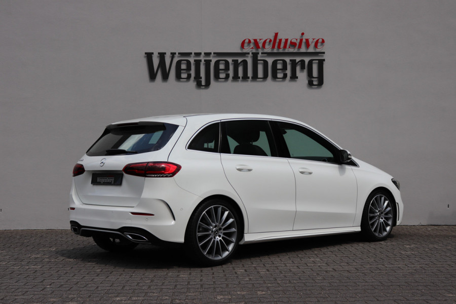 Mercedes-Benz B-Klasse 180 AMG Navi Stoelv. 19"