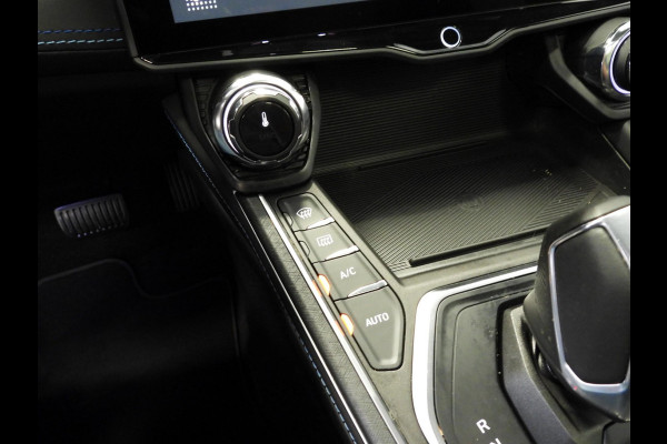Lynk & Co 01 1.5 PHEV BlackLine ZWARTE HEMEL/360CAM/SCHUIFDAK/LED/20"LMV!