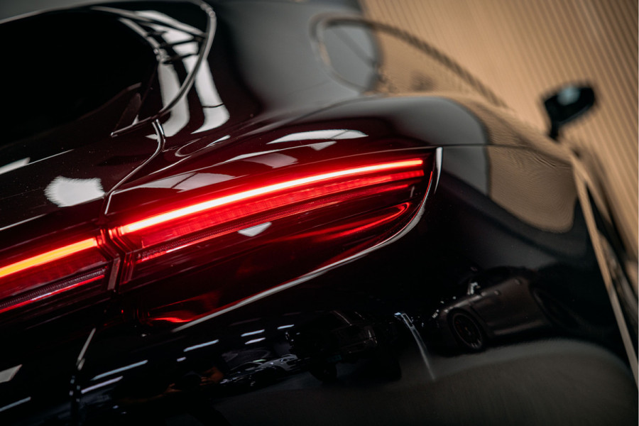 Porsche Taycan Sport Turismo 79 kWh | Performance-accu | Bose | 21'' velgen | Glazen dak | Porsche Sportsound | Warmtepomp |