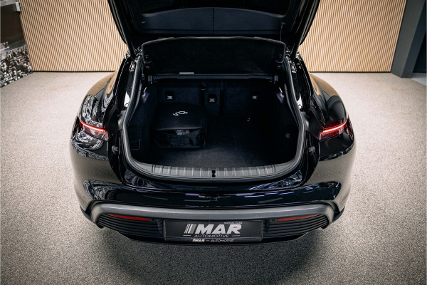 Porsche Taycan Sport Turismo 79 kWh | Performance-accu | Bose | 21'' velgen | Glazen dak | Porsche Sportsound | Warmtepomp |