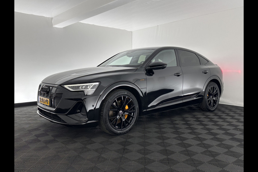 Audi e-tron Sportback 55 quattro S edition 95 kWh [ 3-Fase ] (INCL.BTW) *FULL-LEATHER | FULL-LED | ADAPTIVE-CRUISE | BANG&OLUFSEN | TOP-VIEW | MEMORY-PACK | BLIND-SPOT | KEYLESS | AMBIENT-LIGHT | AIR-SUSPENSION | SPORT-SEATS | DIGI-COCKPIT | 21''ALU |