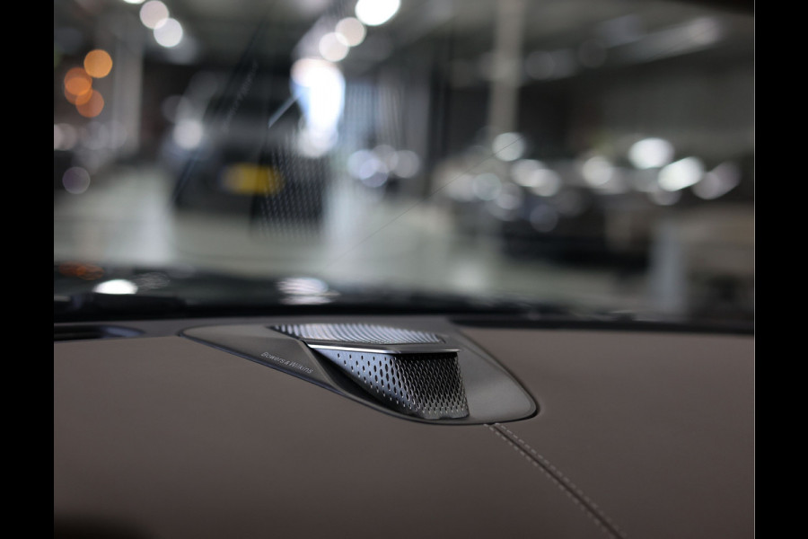 Aston Martin DB12 4.0 V8 | Minotaur Green - Performance seat