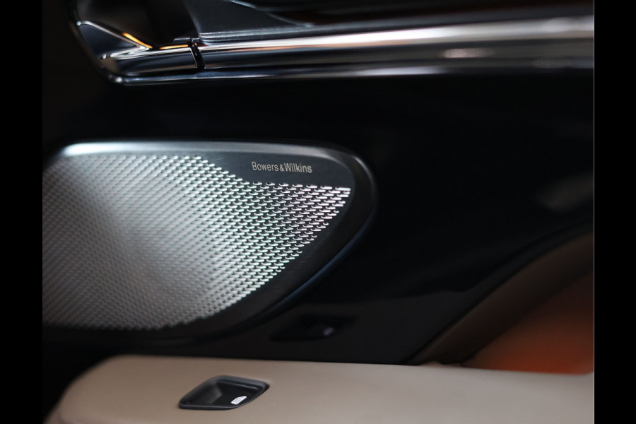 Aston Martin DB12 4.0 V8 | Minotaur Green - Performance seat
