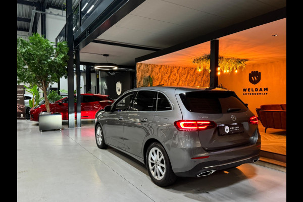 Mercedes-Benz B-Klasse 180 Business Solution Garantie Camera CarPlay PDC Sfeer Leder Lane Cruise Clima Navi Led Dab Rijklaar