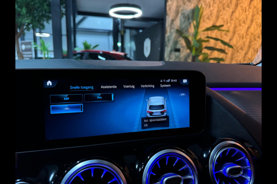 Mercedes-Benz B-Klasse 180 Business Solution Garantie Camera CarPlay PDC Sfeer Leder Lane Cruise Clima Navi Led Dab Rijklaar