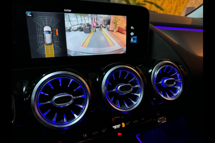 Mercedes-Benz B-Klasse 180 Business Solution Garantie Camera CarPlay PDC Sfeer Leder Lane Cruise Clima Navi Led Dab Rijklaar