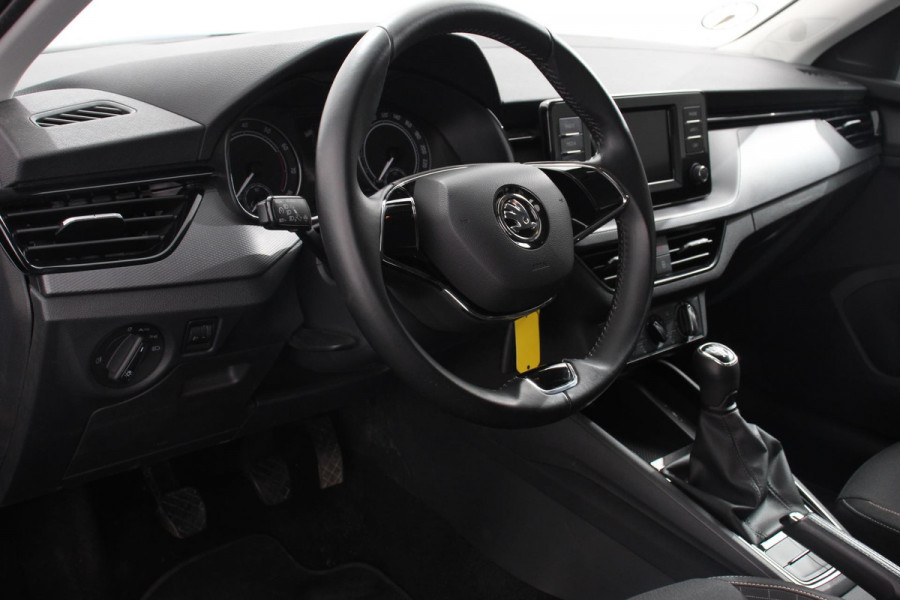 Škoda Kamiq 1.0 TSI Ambition 116 Pk Navigatie Cruise Control Lane Assist DAB LED Parkeer sensoren