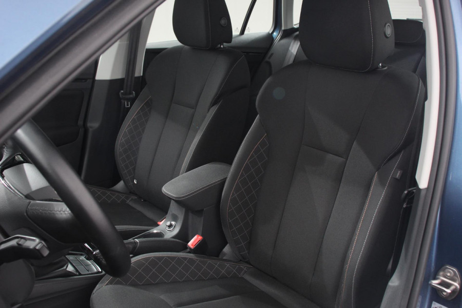 Škoda Kamiq 1.0 TSI Ambition 116 Pk Navigatie Cruise Control Lane Assist DAB LED Parkeer sensoren