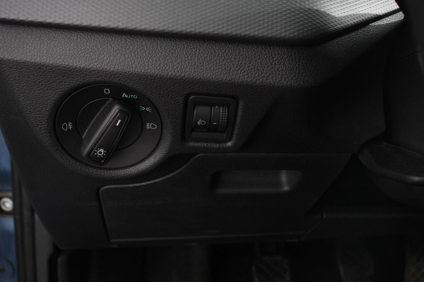 Škoda Kamiq 1.0 TSI Ambition 116 Pk Navigatie Cruise Control Lane Assist DAB LED Parkeer sensoren