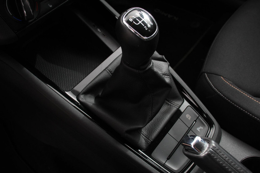 Škoda Kamiq 1.0 TSI Ambition 116 Pk Navigatie Cruise Control Lane Assist DAB LED Parkeer sensoren