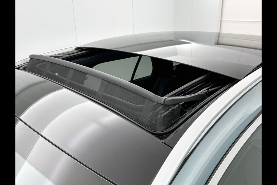 Mercedes-Benz E-Klasse Estate 300 e Sport Edition | Trekhaak | Rijassistentiepakket Plus | Premium Plus pakket | ENERGIZING-pakket | Winter pakket | Antidiefstalpakket URBAN GUARD PLUS | Memorypakket | Head-up display |