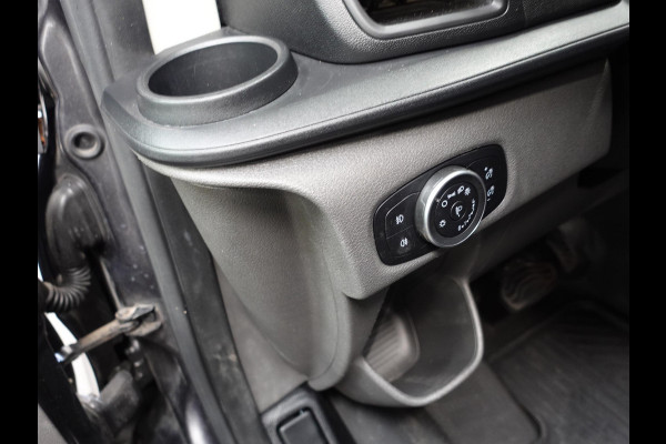 Ford Transit Custom 130pk Automaat L1H1 Trend Trekhaak Navigatie Camera Airco Cruise control Sport
