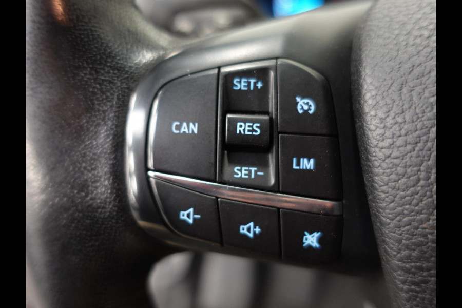 Ford Transit Custom 130pk Automaat L1H1 Trend Trekhaak Navigatie Camera Airco Cruise control Sport