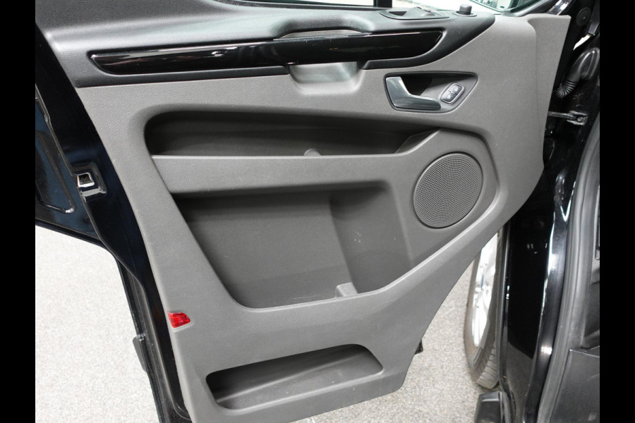 Ford Transit Custom 130pk Automaat L2H1 Limited Dubbele Cabine 2x Schuifdeur Raptor Edition Navigatie Airco Cruise control Trekhaak parkeersensoren