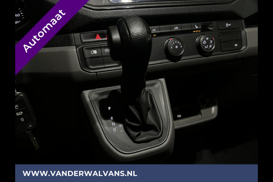 Volkswagen Crafter 2.0 TDI 140 pk Automaat L4H3 L3H2 Euro6 Airco | Camera | Apple Carplay Android Auto, Chauffeursstoel, Stoelverwarming, 3000kg Trekhaak