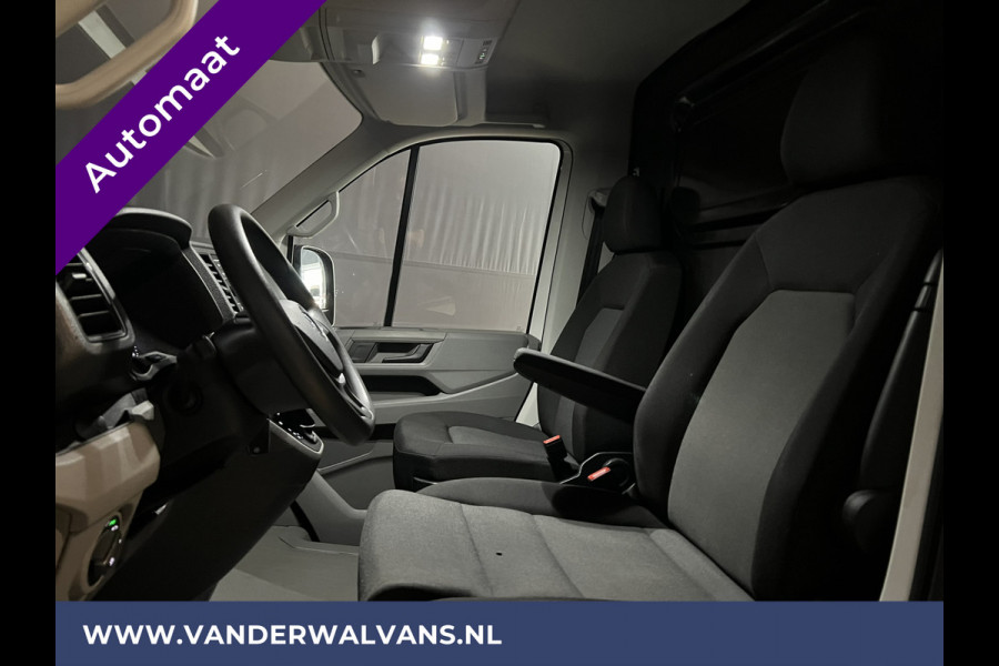 Volkswagen Crafter 2.0 TDI 140 pk Automaat L4H3 L3H2 Euro6 Airco | Camera | Apple Carplay Android Auto, Chauffeursstoel, Stoelverwarming, 3000kg Trekhaak