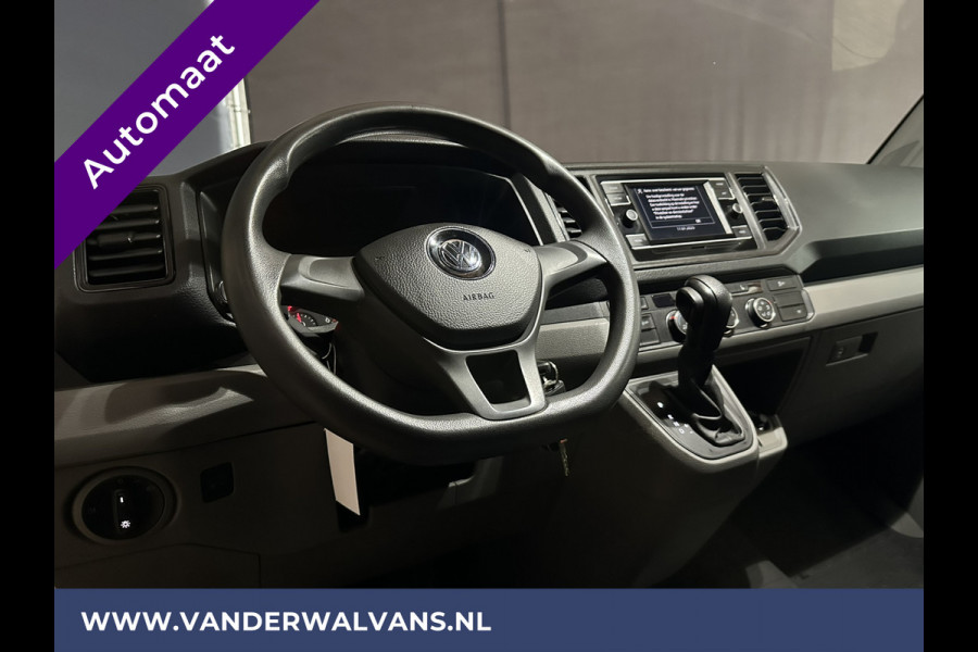 Volkswagen Crafter 2.0 TDI 140 pk Automaat L4H3 L3H2 Euro6 Airco | Camera | Apple Carplay Android Auto, Chauffeursstoel, Stoelverwarming, 3000kg Trekhaak