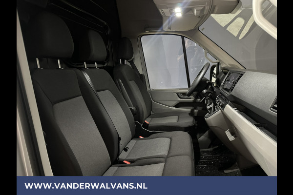 Volkswagen Crafter 2.0 TDI 141pk L3H3 L2H2 Euro6 Airco | Camera | Navigatie | Android Auto | Stoelverwarming Parkeersensoren, Bijrijdersbank, 3000kg trekvermogen, zilver