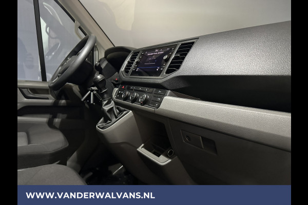 Volkswagen Crafter 2.0 TDI 141pk L3H3 L2H2 Euro6 Airco | Camera | Navigatie | Android Auto | Stoelverwarming Parkeersensoren, Bijrijdersbank, 3000kg trekvermogen, zilver