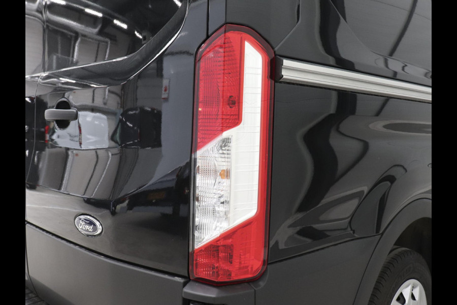 Ford Transit 290 2.0 TDCI L2H2 Trend BPM VRIJ! Ford Transit 290 2.0 TDCI L2H2 Trend Airco Bluetooth Camera  Cruise Control
