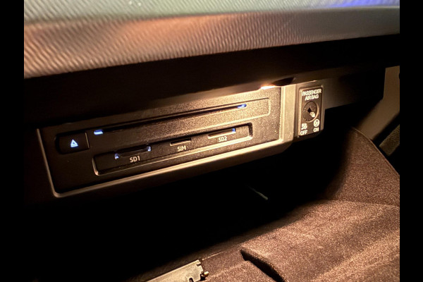 Audi A4 Avant 1.4 TFSI Sport V-COCKPIT/BOSE/LED/CARPLAY/SFEERVERL/NAVI/ECC/PDC/CRUISE///
