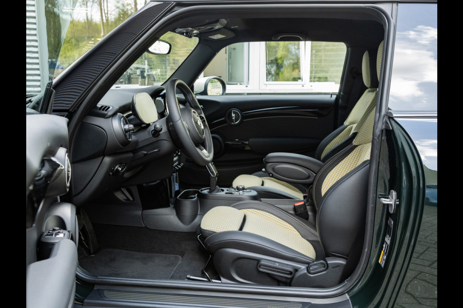 MINI Mini Electric - Resolute Edition - Camera - Comfort Access - Stoelverwarming